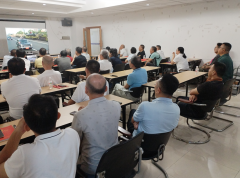 公司各党支部组织集中收看“九三